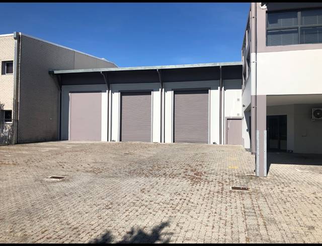 1,890M² WAREHOUSE TO LET IN AIRPORT INDUSTRIA